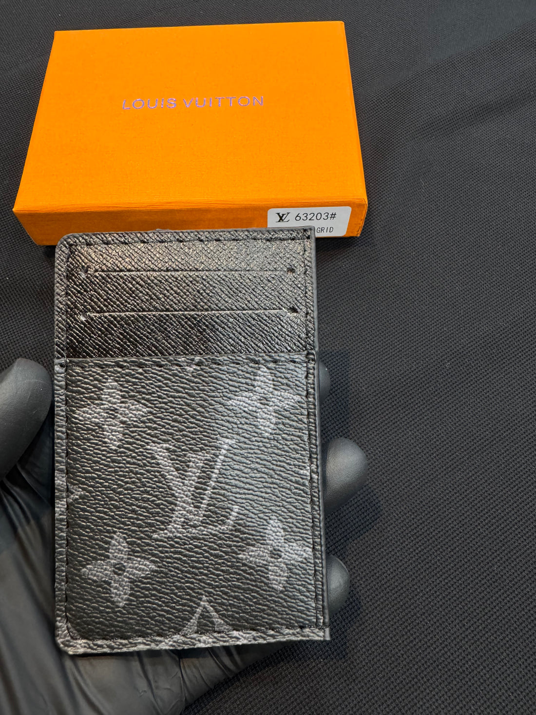 LV CARD HOLDER